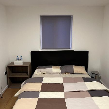Three Bedroom House In Tooting By Star Apartments London Bagian luar foto