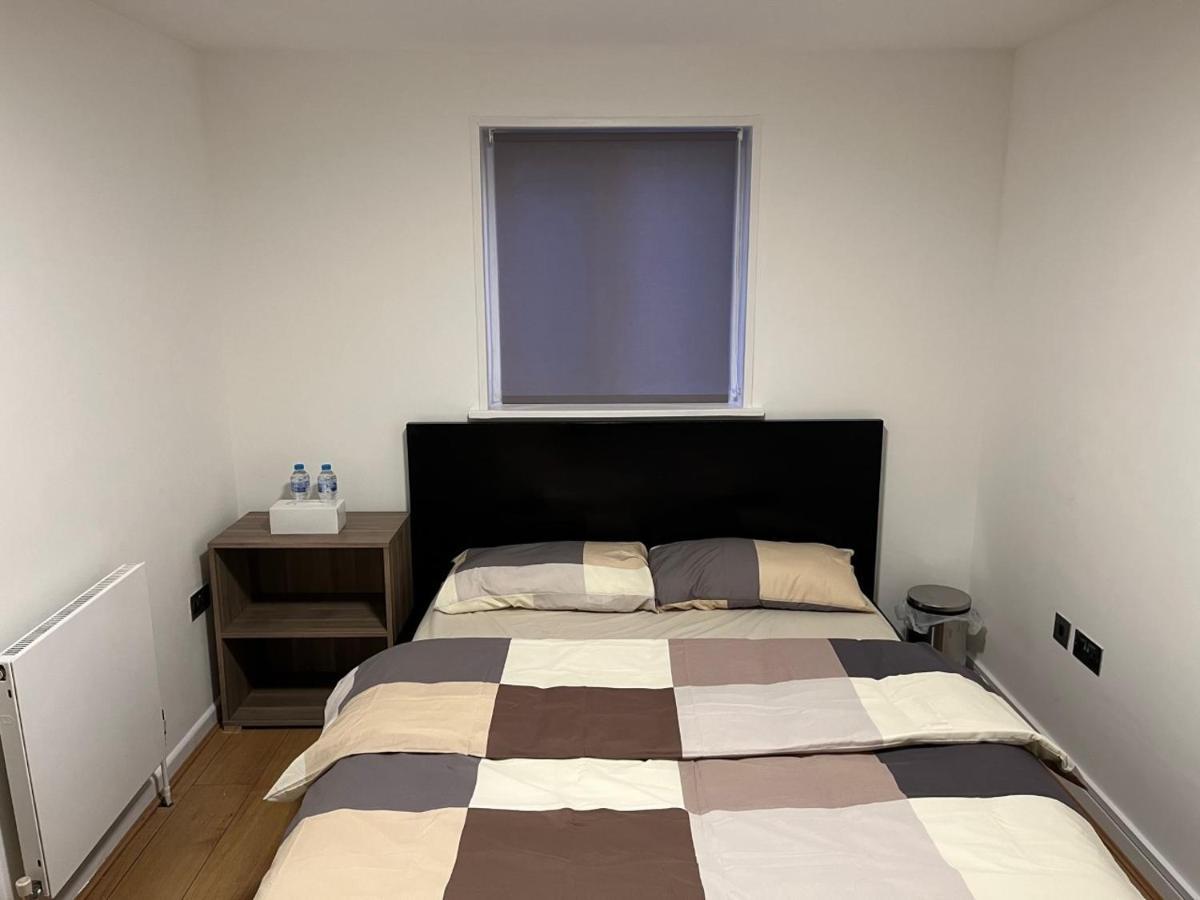Three Bedroom House In Tooting By Star Apartments London Bagian luar foto